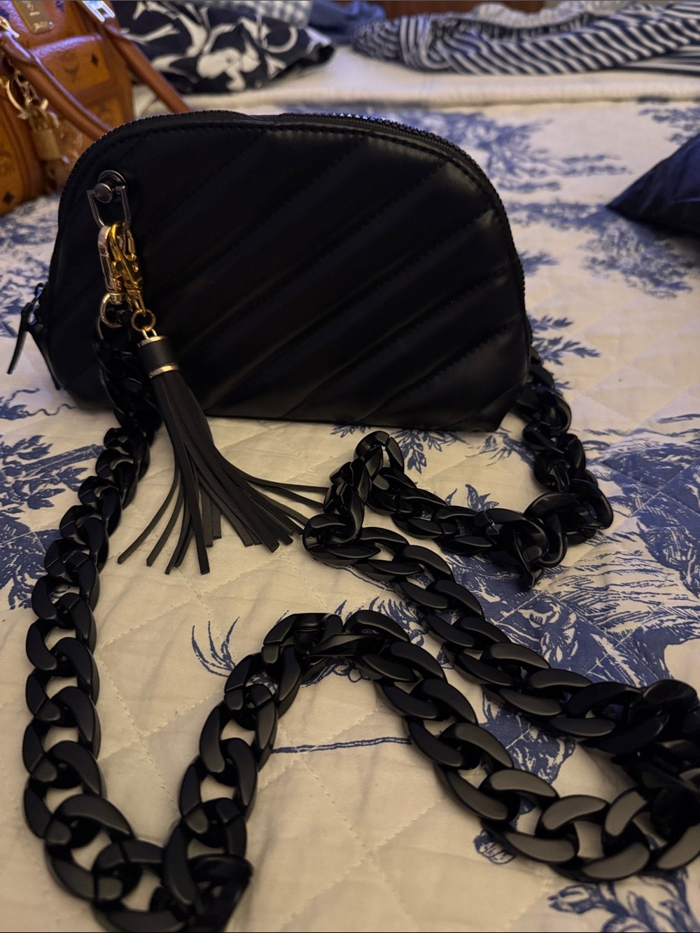 Black Quilted YSL Beaute bag Crossbody Bag with unbranded chain with Tassel